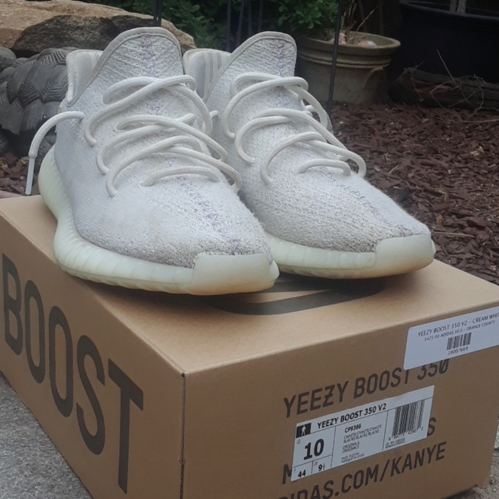 YEEZY BOOST  350 cream white